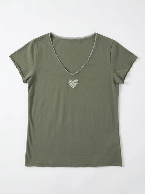 Hovedbilde T-shirt med hjerte rosa,gul,blå