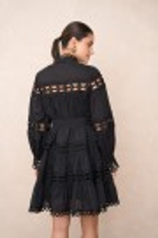 Andrea Kjole Svart med blonder