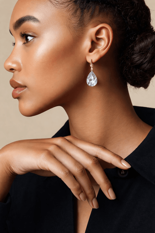 Ada øredobber Swarowski hvit